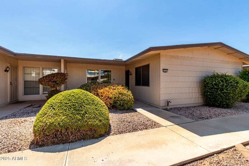 17421 Boswell Blvd, Sun City, AZ 85373