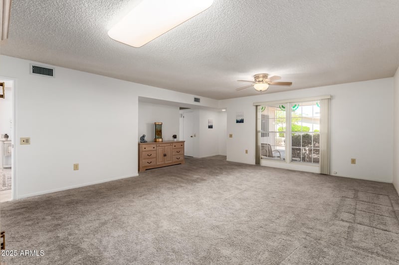 17421 Boswell Blvd, Sun City, AZ 85373
