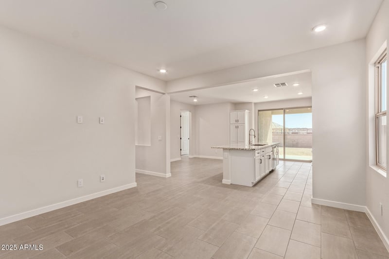 17421 Las Palmaritas Dr, Waddell, AZ 85355