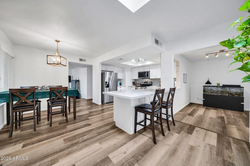 17424 56th Ave, Glendale, AZ 85308