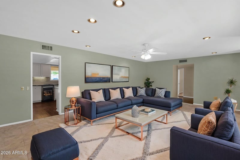 17424 N Lindgren Ave, Sun City, AZ 85373