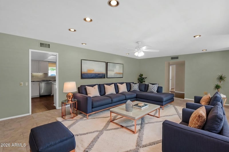 17424 N Lindgren Ave, Sun City, AZ 85373