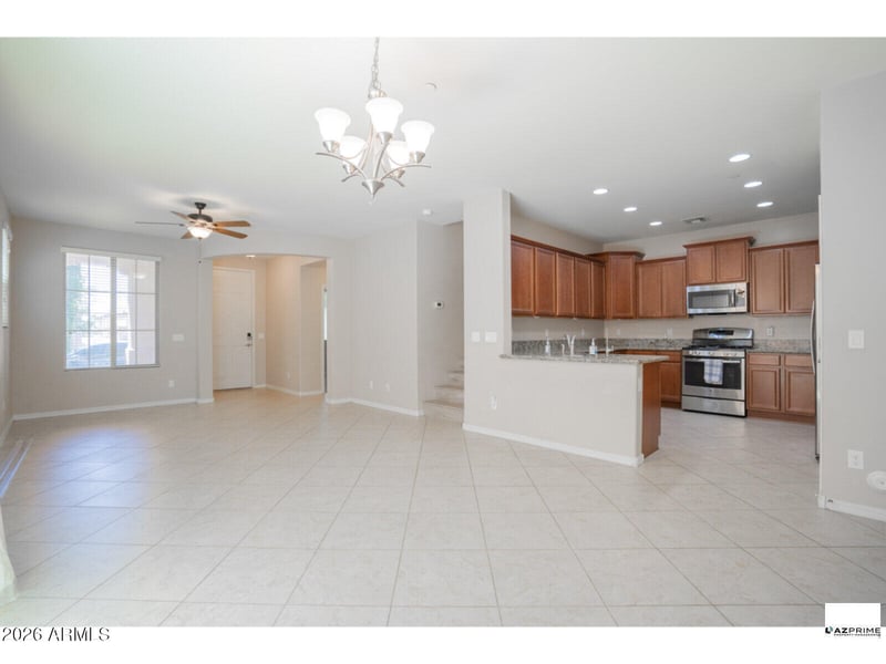 17427 92nd Ave, Peoria, AZ 85382