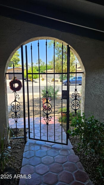 1743 Acoma Dr, Phoenix, AZ 85023