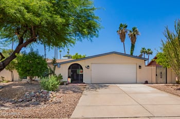 1743 Acoma Dr, Phoenix, AZ 85023