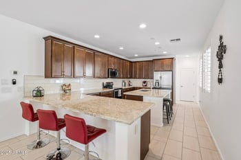 1743 Bridgeport Pw, Gilbert, AZ 85295