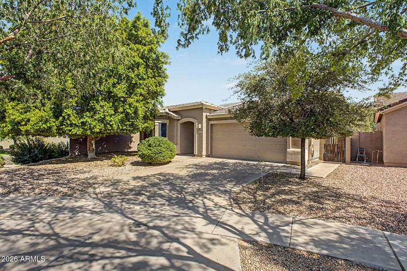 1743 E Branham Ln, Phoenix, AZ 85042