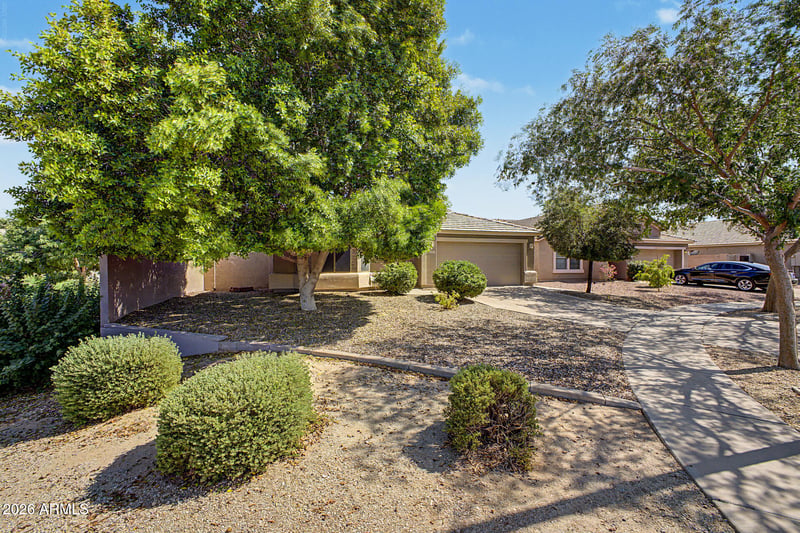 1743 E Branham Ln, Phoenix, AZ 85042