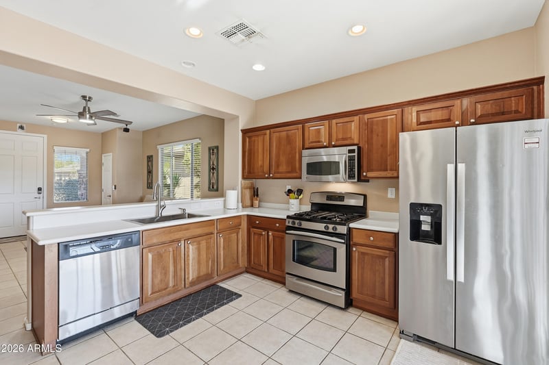 1743 W Owens Way, Anthem, AZ 85086