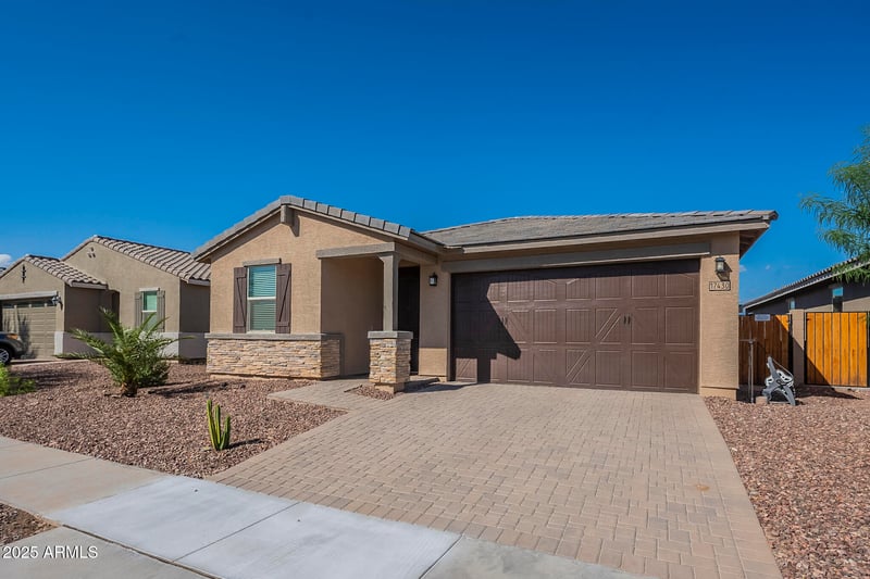 17430 Red Fox Rd, Surprise, AZ 85387