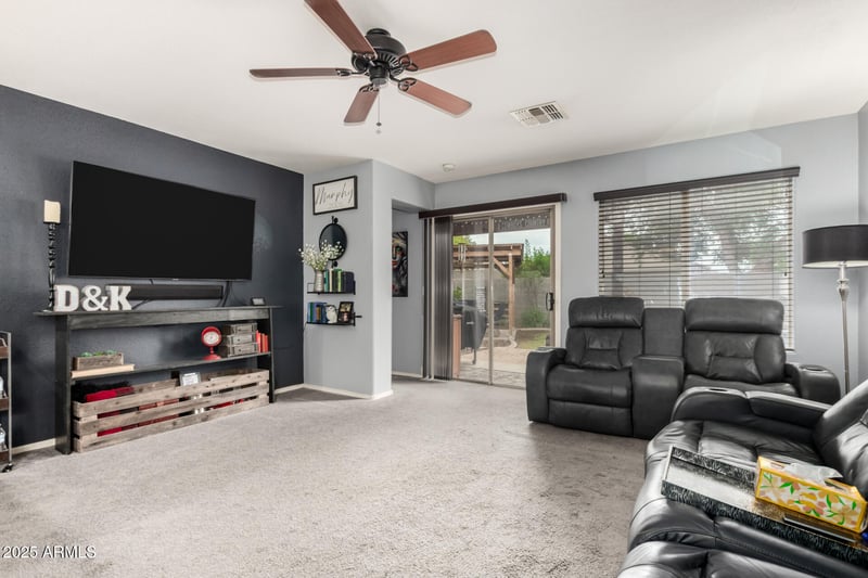 17433 Ventura St, Surprise, AZ 85388