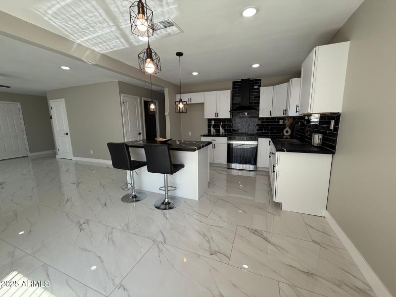 17435 N 16th Ave, Phoenix, AZ 85023