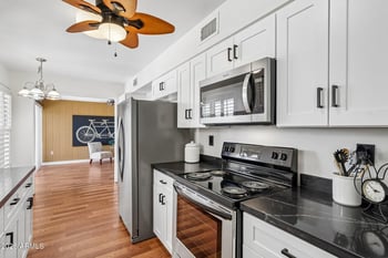 17435 99th Dr, Sun City, AZ 85373