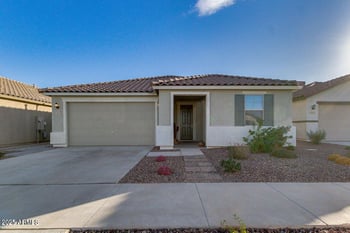 17437 Molly Ln, Surprise, AZ 85387