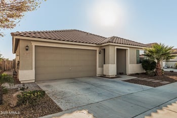 17437 Molly Ln, Surprise, AZ 85387