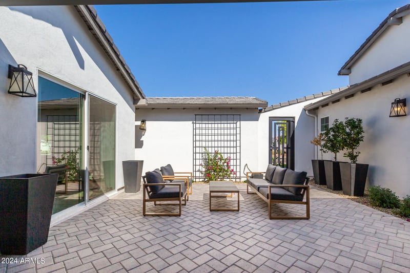 17437 Montpelier St, Surprise, AZ 85388