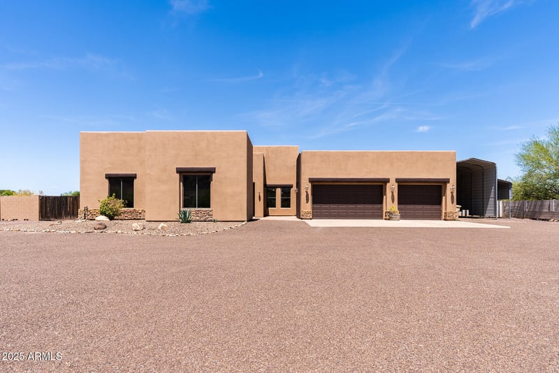 1744 Maddock Rd, Phoenix, AZ 85086