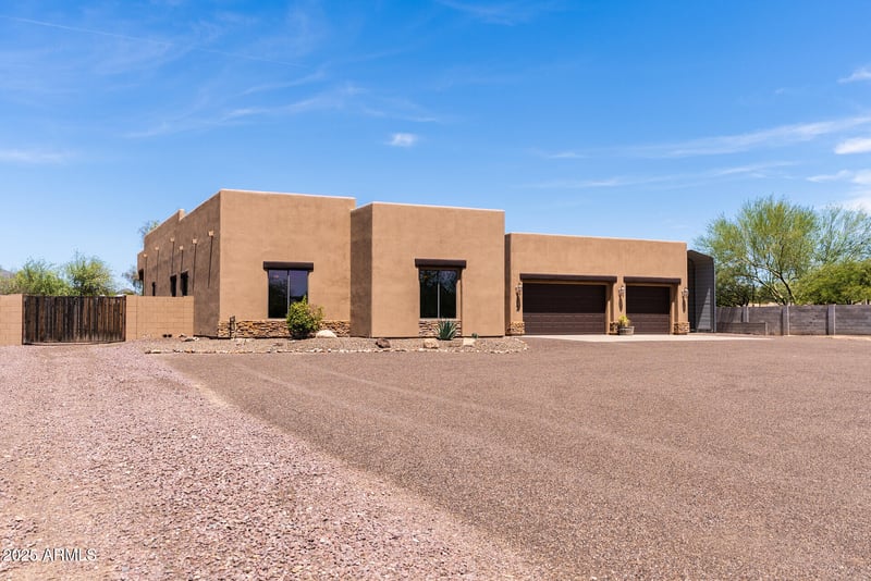 1744 Maddock Rd, Phoenix, AZ 85086