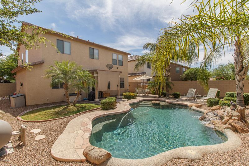 1744 S Falcon Dr, Gilbert, AZ 85295