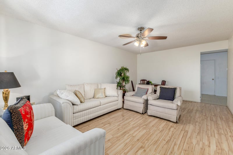 17440 102nd Dr, Sun City, AZ 85373