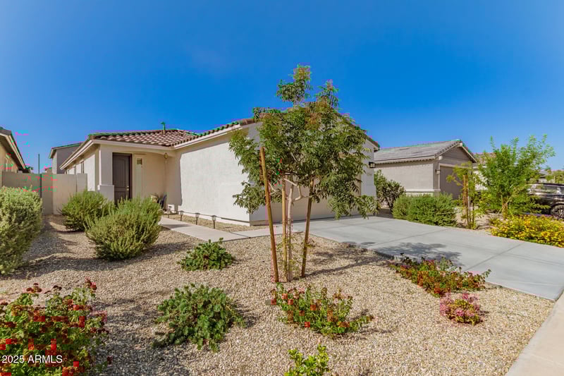 17444 Via De Luna Dr, Surprise, AZ 85387