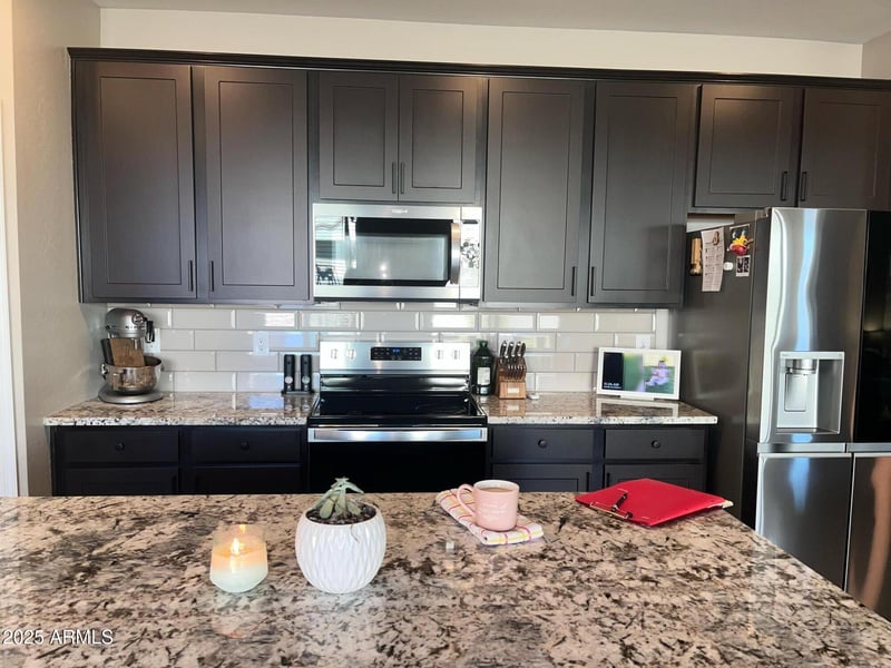 17446 W Daley Ln, Surprise, AZ 85387