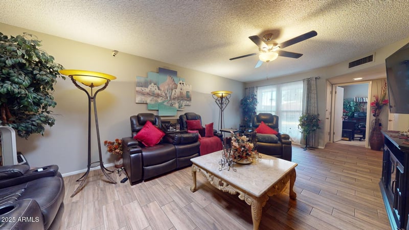 17447 99th Dr, Sun City, AZ 85373