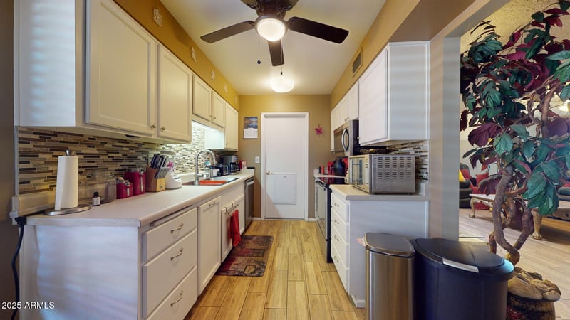 17447 99th Dr, Sun City, AZ 85373