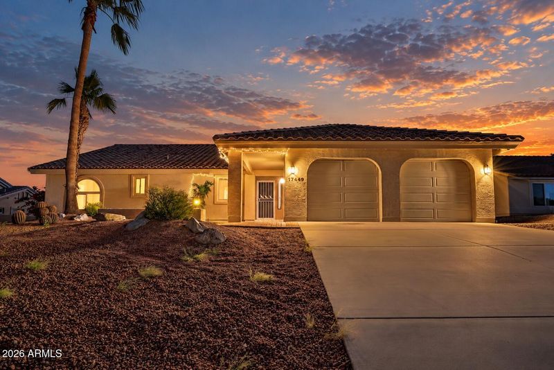 17449 E Caliente Dr, Fountain Hills, AZ 85268
