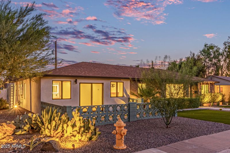 1745 E San Juan Ave, Phoenix, AZ 85016
