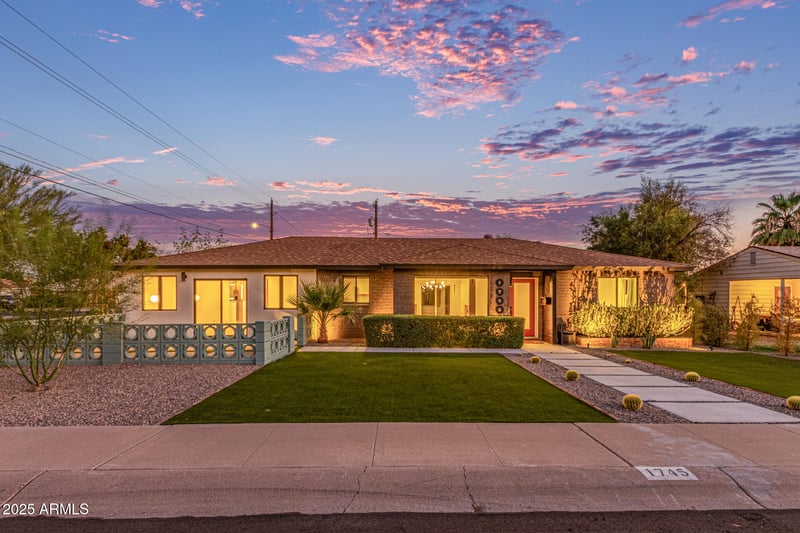 1745 San Juan Ave, Phoenix, AZ 85016