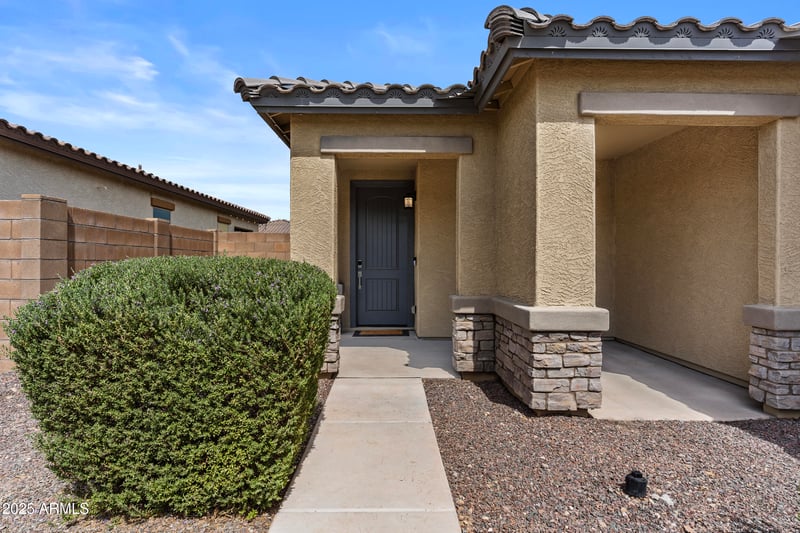 17450 Echo Ln, Waddell, AZ 85355