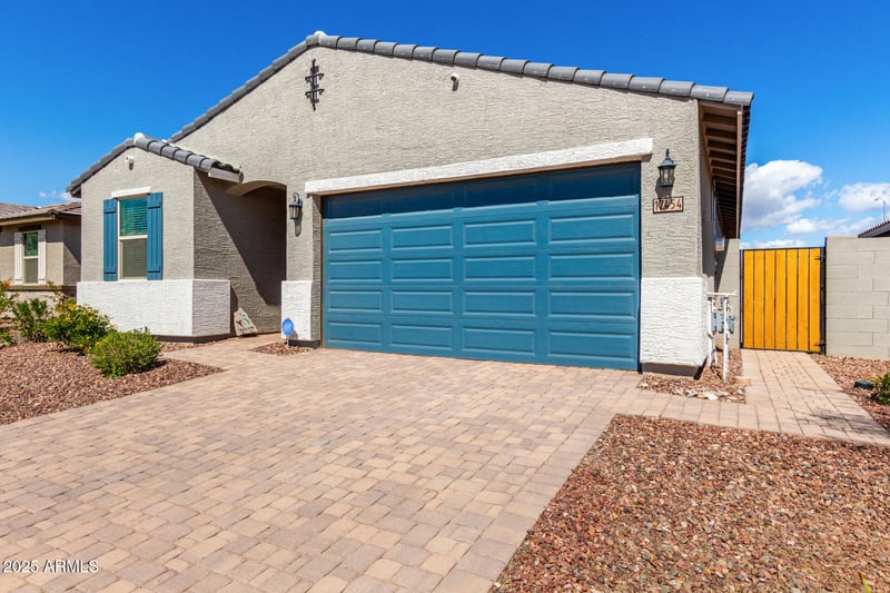 17454 Red Fox Rd, Surprise, AZ 85387