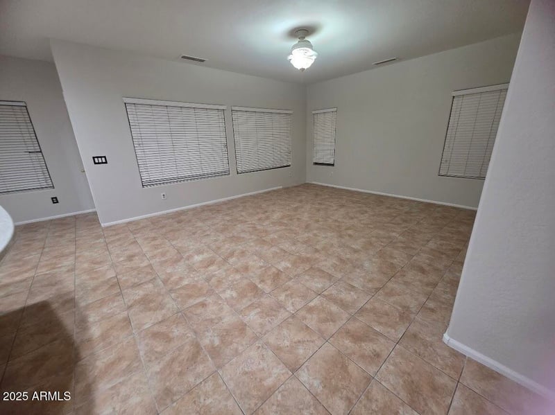 17454 Yavapai St, Goodyear, AZ 85338