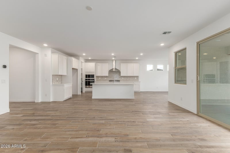 17458 Saguaro Vista Dr, Surprise, AZ 85387