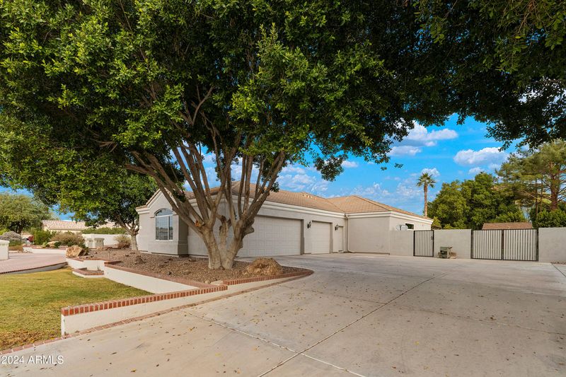 1746 E Kael St, Mesa, AZ 85203