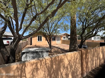 1746 E Monte Vista Rd, Phoenix, AZ 85006