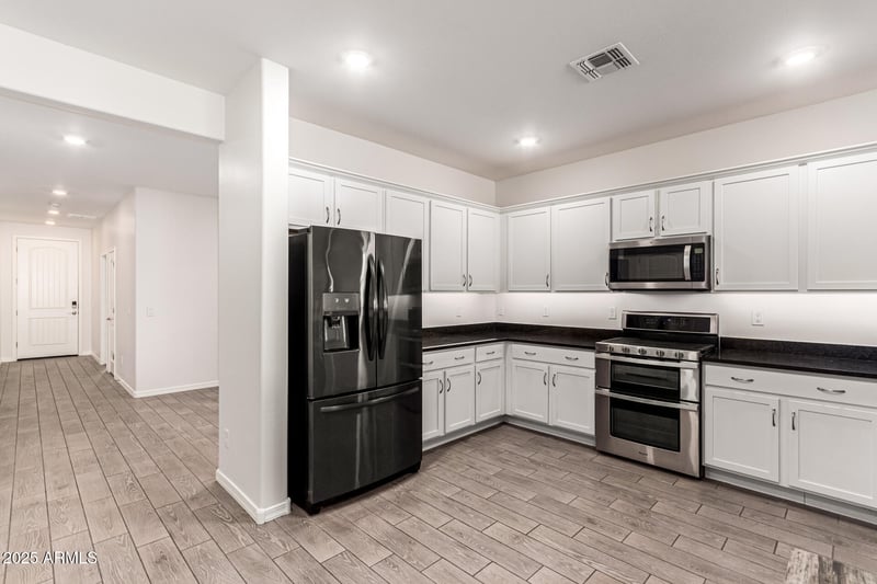 17466 Echo Ln, Waddell, AZ 85355