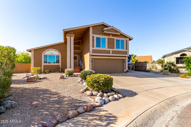 17466 N 64th Ave, Glendale, AZ 85308