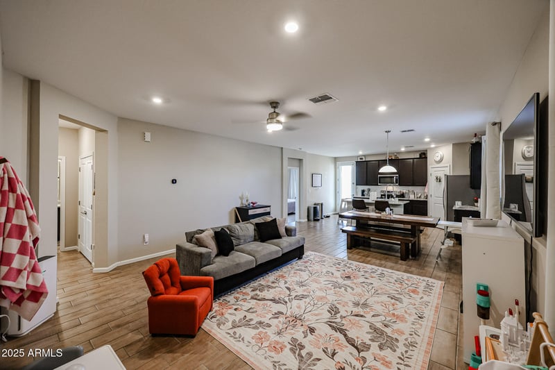 17469 Daley Ln, Surprise, AZ 85387