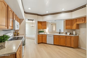 1747 E Northern Ave #102, Phoenix, AZ 85020