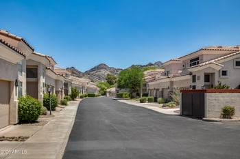 1747 E Northern Ave #117, Phoenix, AZ 85020