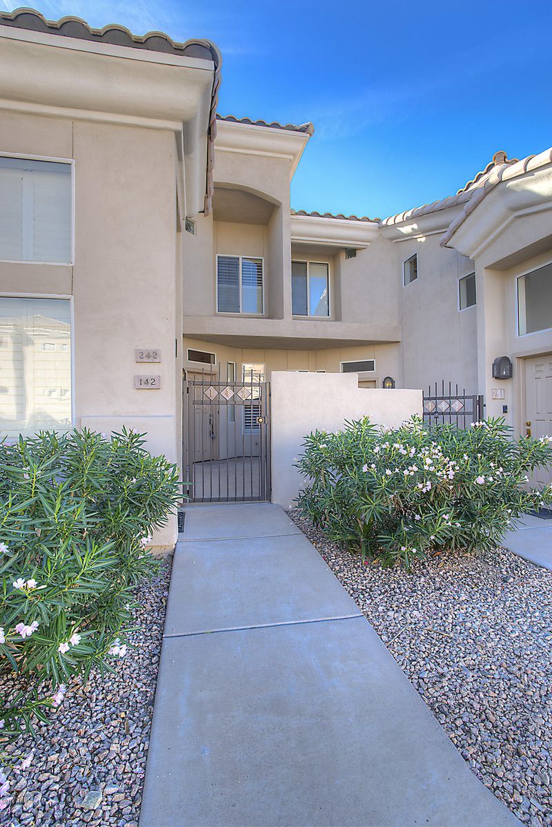 1747 E Northern Ave #142, Phoenix, AZ 85020
