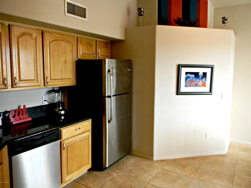 1747 E Northern Ave #204, Phoenix, AZ 85020