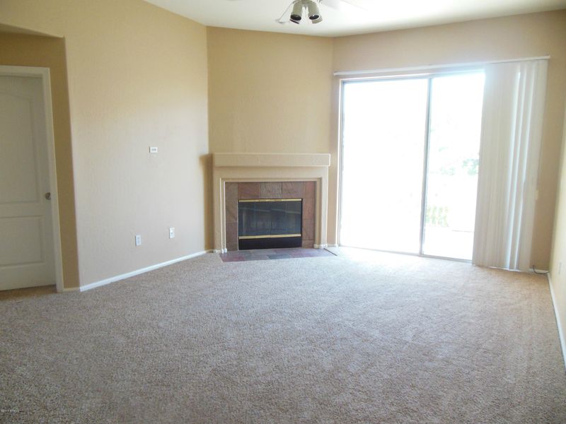 1747 E Northern Ave #207, Phoenix, AZ 85020