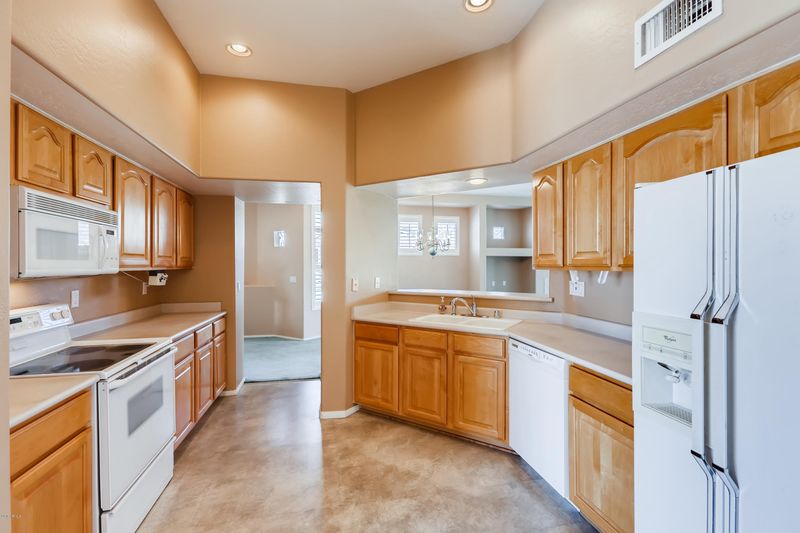 1747 E Northern Ave #222, Phoenix, AZ 85020