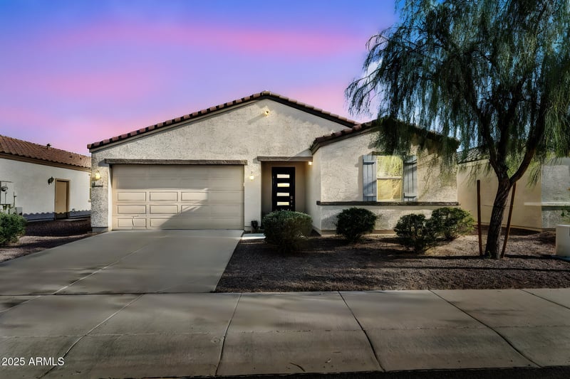 1747 Grove St, Phoenix, AZ 85040