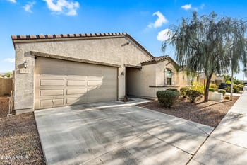 1747 Grove St, Phoenix, AZ 85040