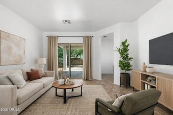 1747 Straight Arrow Ln, Phoenix, AZ 85085