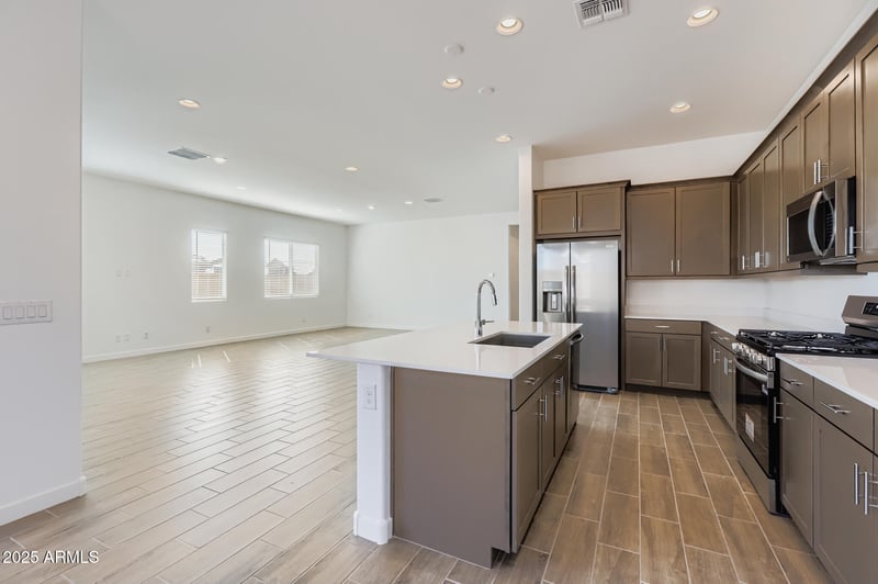 17472 Victory St, Goodyear, AZ 85338